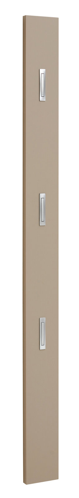 Beiges Garderobenpaneel mit drei silbernen Haken, seitliche Perspektive