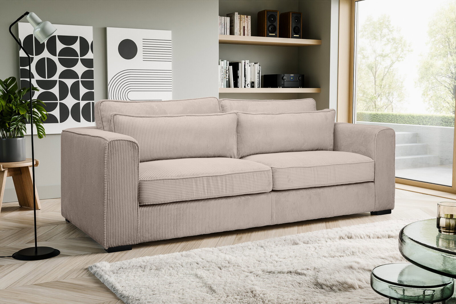 Beiges 2-Sitzer-Sofa mit Cordbezug, breiten Armlehnen und zwei Rückenkissen im modernen Wohnzimmer, frontale Perspektive.