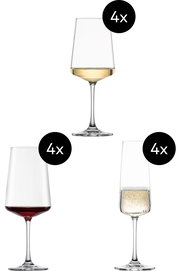 Dreiteiliges Gläserset mit je vier Weißwein-, Rotwein- und Sektgläsern, seitliche Ansicht.
