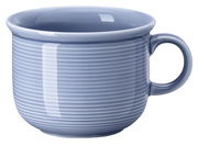 Blaue, gerippte Kaffee-Obertasse mit Henkel, seitliche Perspektive