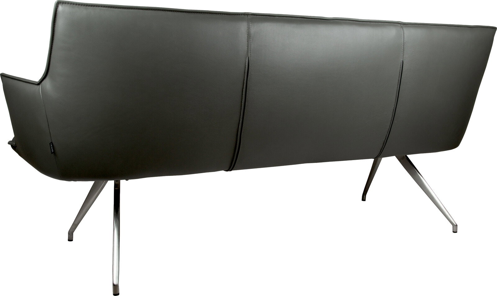 Rückansicht eines modernen schwarzen Ledersofas mit hoher Rückenlehne und schlanken Metallbeinen, freigestellt auf weißem Hintergrund