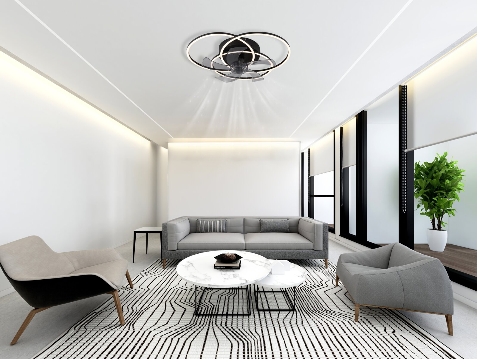 Moderner Deckenventilator in einem stilvoll eingerichteten Wohnzimmer, aus der Perspektive von unten betrachtet.