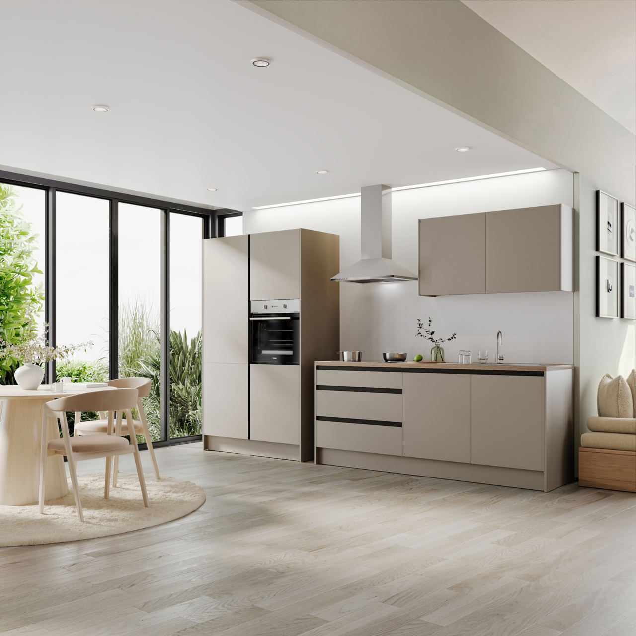 Yourkitchen Küchenblock Basis 335 TROJA Moderne Küche mit Küchenblock Basis 335, bestehend aus Schränken, Herd und Dunstabzugshaube, in einer hellen, offenen Raumgestaltung mit Blick auf große Fensterfront.