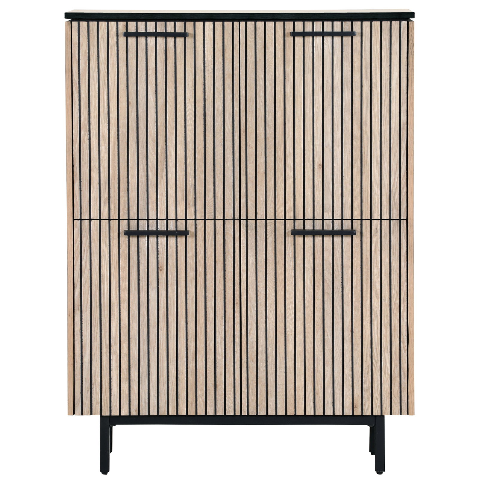 Frontale Ansicht eines modernen Highboards mit vertikalen Holzlatten und schwarzen Griffen.