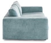 Seitenansicht eines zweisitzigen Sofas mit hellblauem Cordbezug.