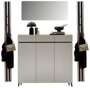 Frontale Ansicht eines modernen Garderoben-Sets in Kaschmirfarbe mit Spiegel, Schrank und Hakenleisten.