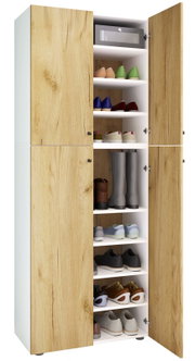 Hoher Schuhschrank in Eiche-Optik mit vier Türen, geöffnet und mit mehreren weißen Einlegeböden samt Schuhen bestückt, in leicht schräger Frontansicht