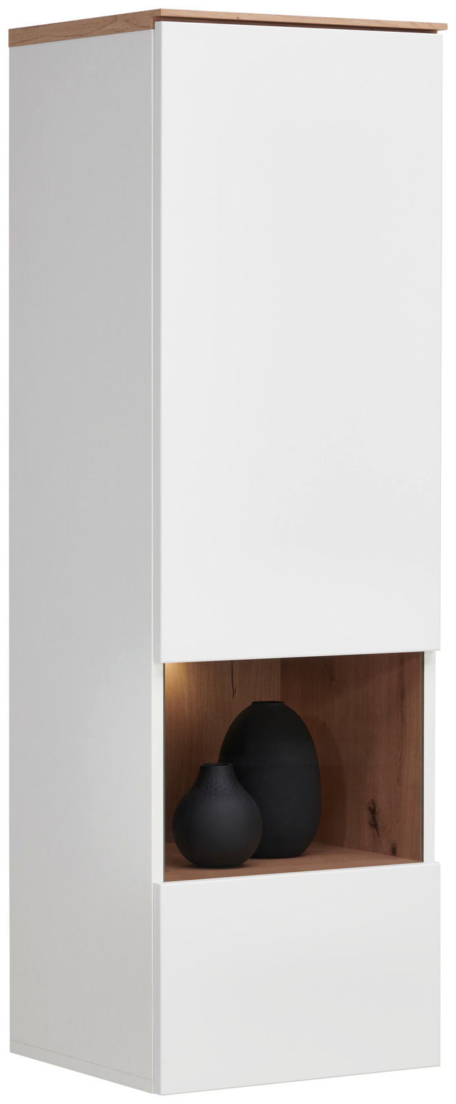 Hom´in Hängevitrine DIANA Hängevitrine in Weiß mit Holzelementen, seitliche Perspektive, mit zwei schwarzen Vasen im offenen Fach