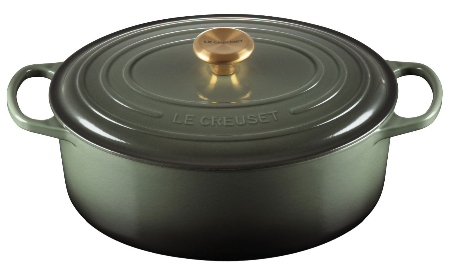 Ovaler Bräter von Le Creuset in Olivgrün mit goldfarbenem Knauf, seitliche Perspektive