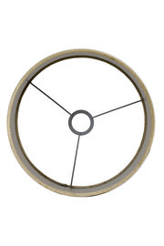 Ansicht von oben auf einen zylindrischen Lampenschirm mit Metallstreben.