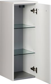 Weißer Midischrank mit geöffneter Tür, zwei Glaseinlegeböden und seitlicher Perspektive.