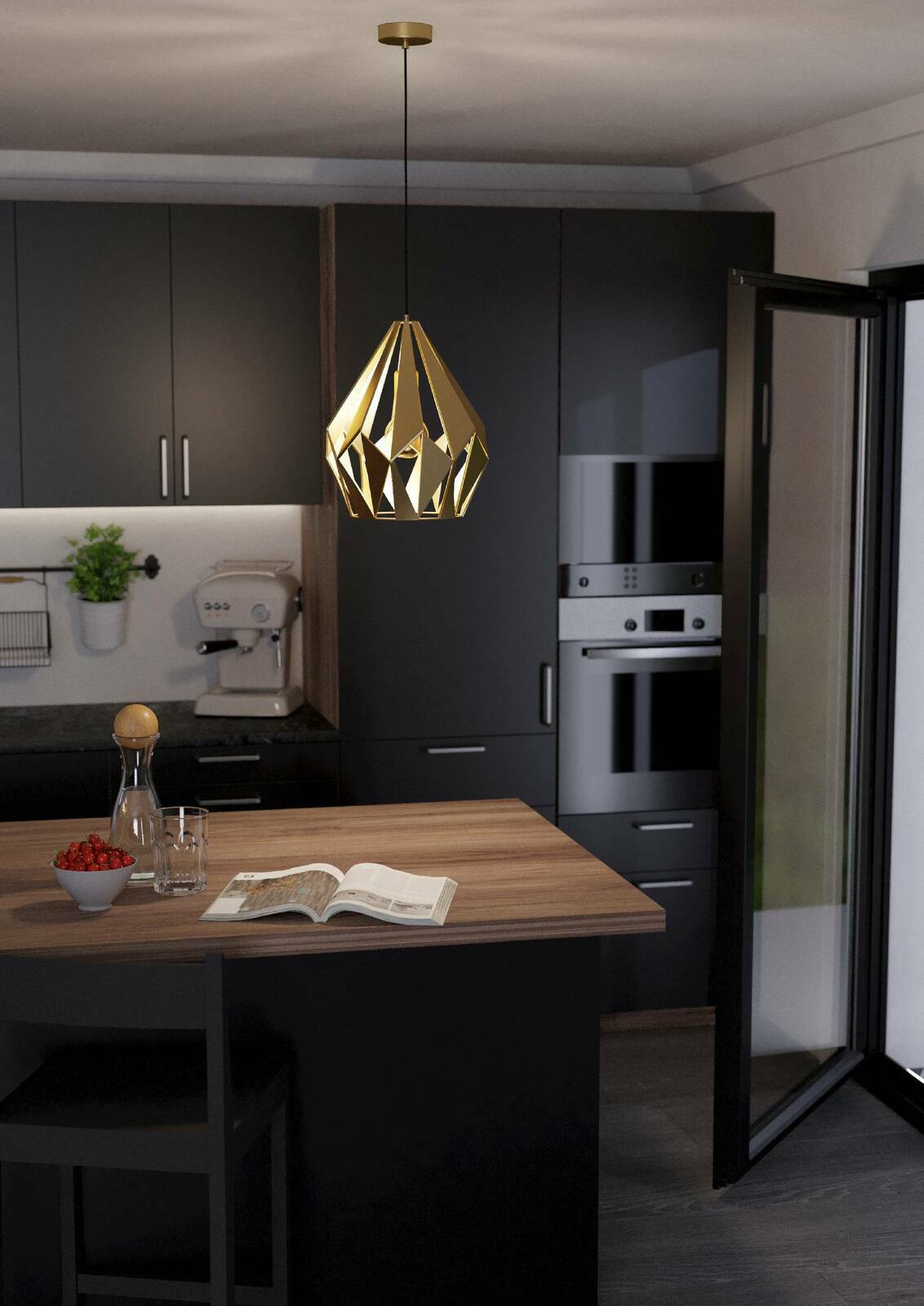 Goldene Pendelleuchte CARLTON in moderner Küche, von unten betrachtet.