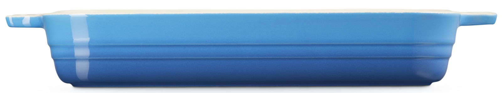 Rechteckige blaue Auflaufform mit Griffen, seitliche Perspektive