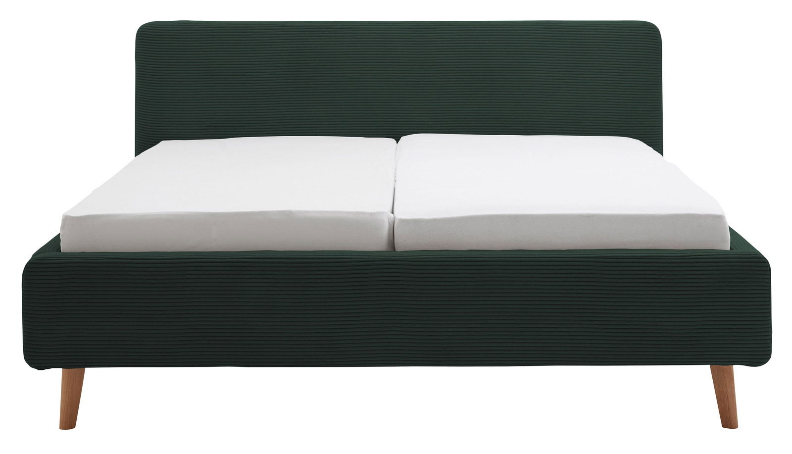 Frontale Ansicht eines Polsterbettgestells mit dunkelgrünem Stoffbezug und Holzfüßen, ausgestattet mit zwei weißen Matratzen.