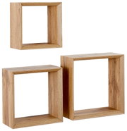 Dreiteiliges Wandregal-Set aus Holz in quadratischer Form, aus der Perspektive von vorne betrachtet.