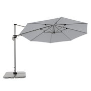 Grauer Pendelschirm mit seitlichem Ständer und Betonfuß, seitliche Perspektive