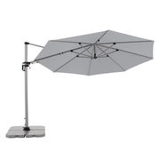 Grauer Pendelschirm mit seitlichem Ständer und Betonfuß, seitliche Perspektive