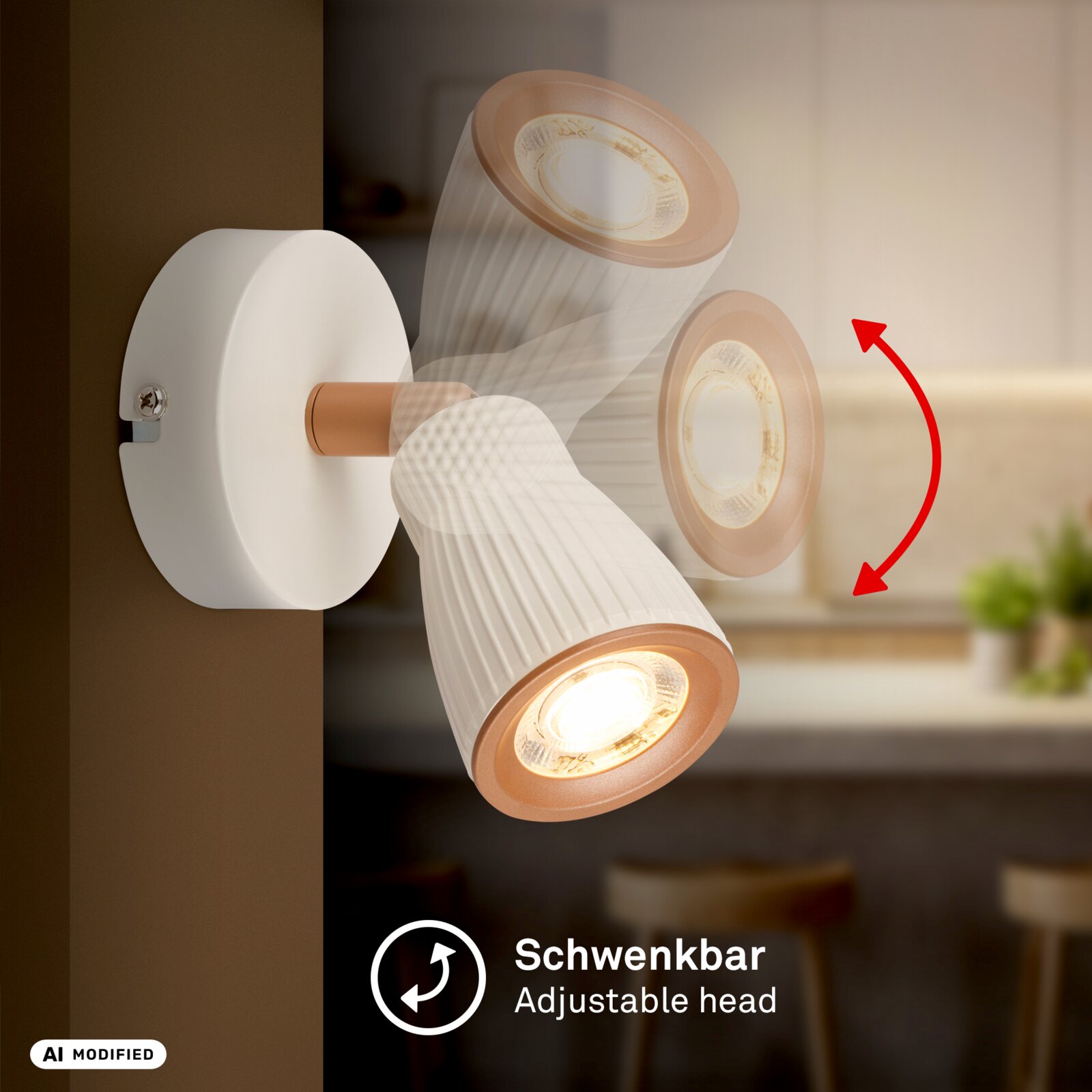 Schwenkbarer Wandstrahler mit zwei verstellbaren Spotköpfen in Weiß und Kupfer, warm leuchtend, in seitlicher Nahaufnahme aus leicht schräger Perspektive