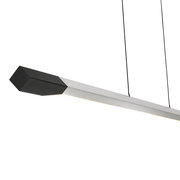 Moderne LED-Pendelleuchte in seitlicher Perspektive, mit schlankem, rechteckigem Design und schwarzem Endstück.