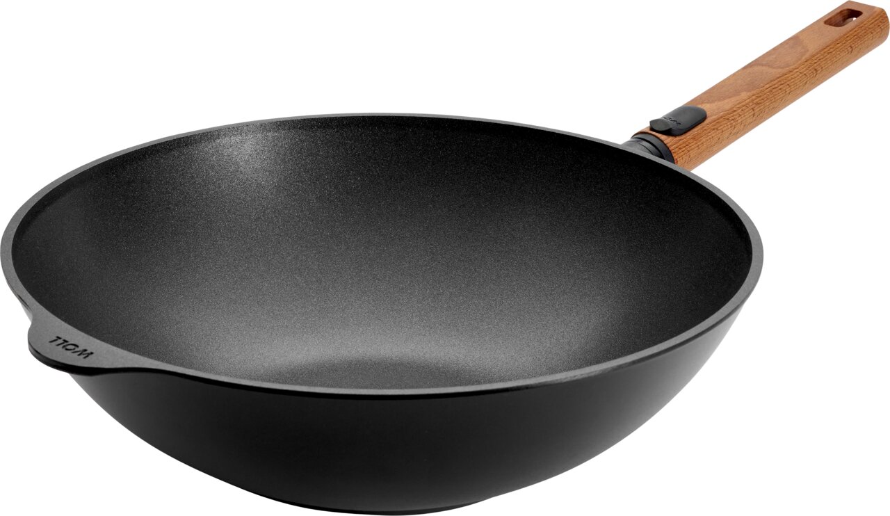 Guss-Wok 32cm mit Holzgriff, seitliche Perspektive
