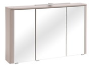 Moderner Spiegelschrank für das Badezimmer mit drei Spiegeltüren, hellem Korpus und Ablageleiste, frontal aus leicht schräger Perspektive von vorne aufgenommen