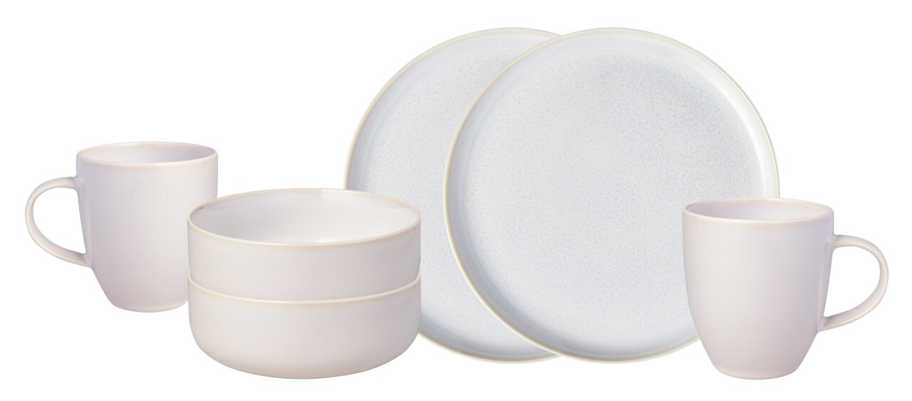 Frontalansicht eines sechsteiligen Frühstückssets mit zwei Tassen, zwei Schalen und zwei Tellern in schlichtem, weißem Design.