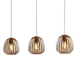 Drei moderne Pendelleuchten aus Holz mit offenen, käfigartigen Schirmen, die von der Decke hängen. Frontalansicht.