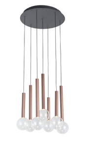 Moderne LED-hanglamp met meerdere hangende glazen bollen en bronskleurige cilinders, gezien van onderaf.