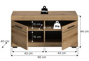 Sitzbank aus Holz mit zwei offenen Türen, zwei Fächern und Maßen: 90 cm Breite, 44 cm Höhe, 40 cm Tiefe. Belastbarkeit: 95 kg oben, 2 kg pro Fach. Frontale Perspektive.