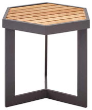 Sechseckiger Beistelltisch mit Holzplatte und Metallrahmen, seitliche Perspektive