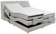 Boxspringbett mit verstellbaren Matratzen, seitliche Perspektive
