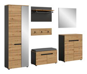 Modernes Flur-Garderobenmöbel-Set in Holzoptik mit anthrazitfarbenen Seiten, bestehend aus hohem Schrank, Schuhbank mit Sitzpolster, Kommode, Wandpaneel mit Ablage und Kleiderstange, Hakenleiste und Spiegel, freigestellt auf Weiß, Perspektive: frontale An