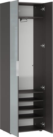 Offener Garderobenschrank mit mehreren Regalböden und einer Kleiderstange, Ansicht von vorne.