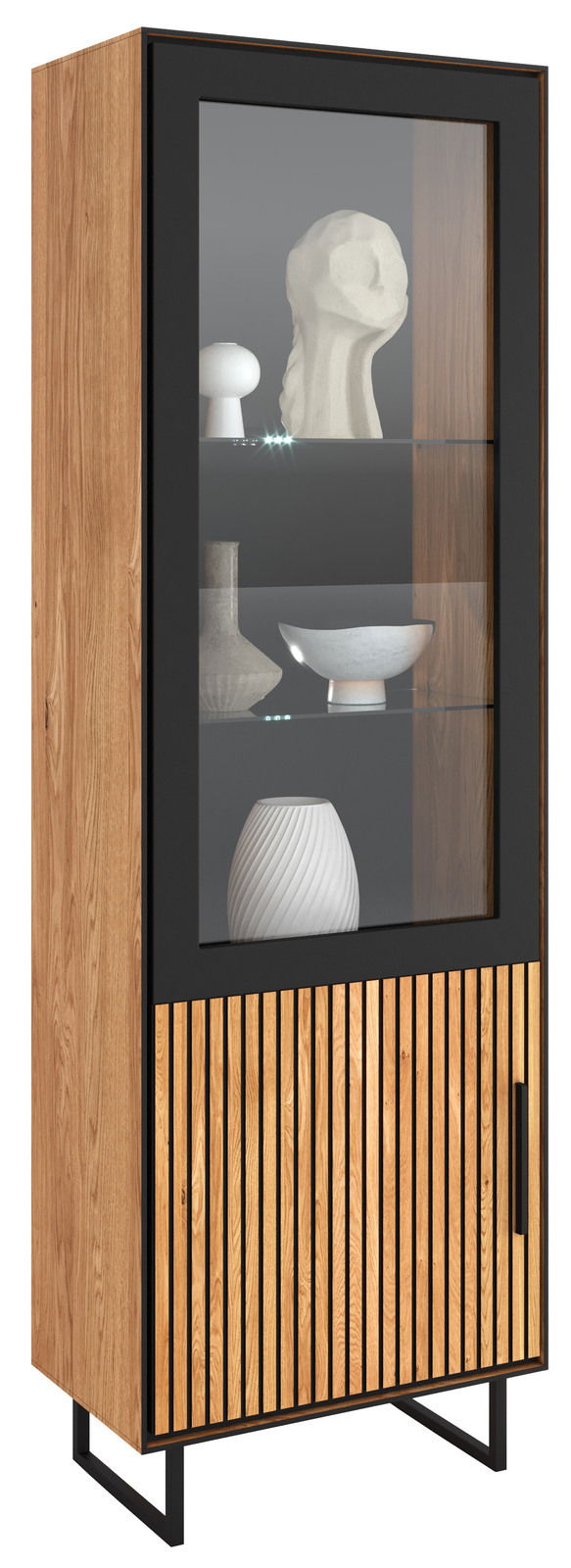 Z2 Vitrine BELLA Moderne Vitrine aus Holz mit Glastür, seitlicher Perspektive, zeigt dekorative Objekte auf Glasregalen.