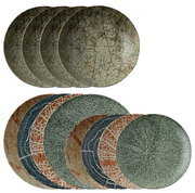 Vogelperspektive auf ein Tellerset 'Nature Essence' mit 12 Teilen in verschiedenen natürlichen Farben und Mustern.