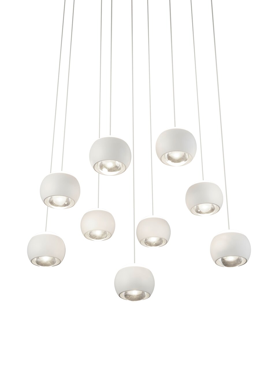 Moderne Pendelleuchte CANNON mit mehreren weißen Lampenschirmen, von unten betrachtet.