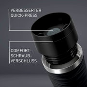 Nahaufnahme eines schwarzen MUG Classic Wave 0,36L mit verbessertem Quick-Press und Comfort-Schraubverschluss.
