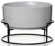 Grauer Napf mit schwarzem Metallständer, seitliche Perspektive