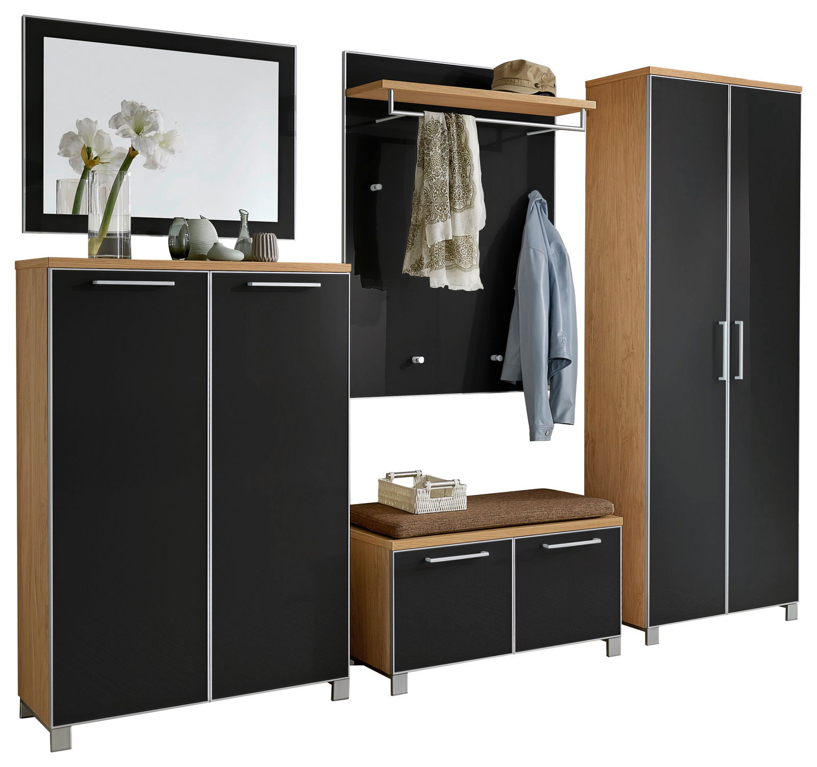 VOSS Garderoben-Set 6-tlg. SANTINA Garderoben-Set 6-tlg. in moderner Holz- und Schwarzoptik, bestehend aus einem Spiegel, zwei Schränken, einer Sitzbank und einer Garderobenleiste mit Haken, frontal betrachtet.