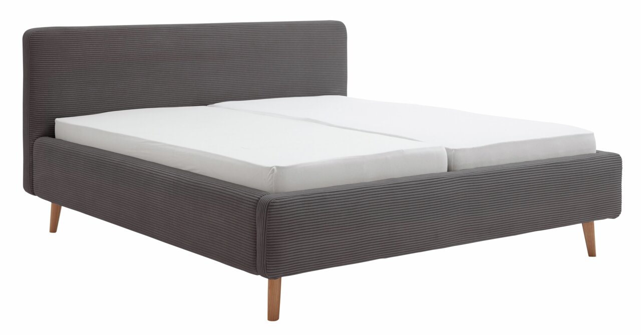 Graues Polsterbettgestell mit Holzfüßen, seitliche Perspektive