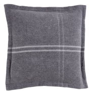 Grauer Kissenbezug 50x50cm mit dezentem Streifenmuster, Vorderansicht