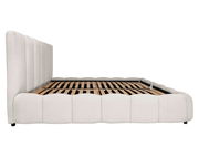 Seitliche Ansicht des Polsterbettgestells LARINO von Alberto Martinelli in Weiß mit hohem Kopfteil und Lattenrost.