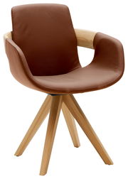 Moderner Sessel mit braunem Lederbezug und Holzbeinen, seitliche Perspektive