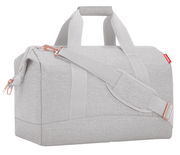 Graue Allrounder-Tasche mit Tragegriff und Schultergurt, seitliche Perspektive