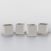 Vier quadratische, silberne Metallfüße für einen Midischrank, frontal abgebildet auf einer hellen Oberfläche.