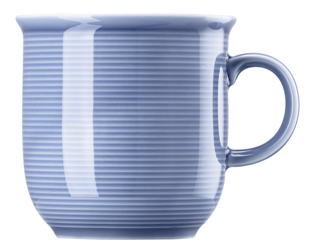 Großer blauer Becher mit Henkel, seitliche Ansicht