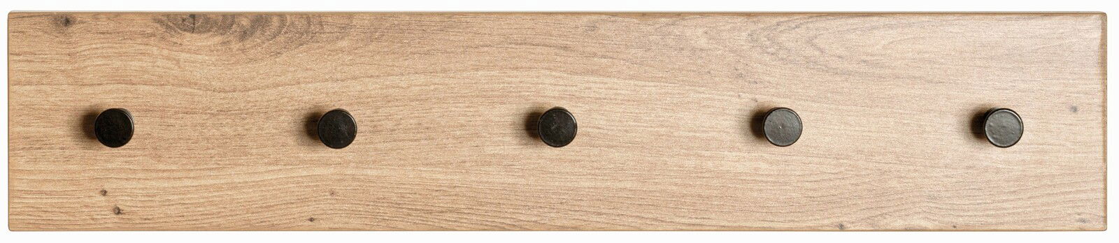 Holzgarderobenleiste mit fünf schwarzen Haken, aus der Vogelperspektive fotografiert.