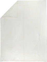 Weiße Felldecke ausgebreitet, Draufsicht