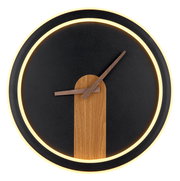 Moderne Wanduhr SUSSY mit schwarzem Zifferblatt, Holzzeigern und Holzdekor, beleuchtetem Rand, Frontalansicht.