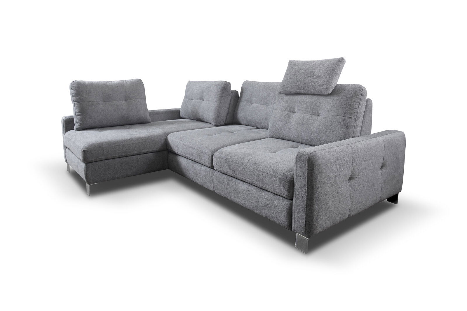 StepOne Ecksofa ALBA Graues Ecksofa mit verstellbaren Kopfstützen, Ansicht von schräg vorne.